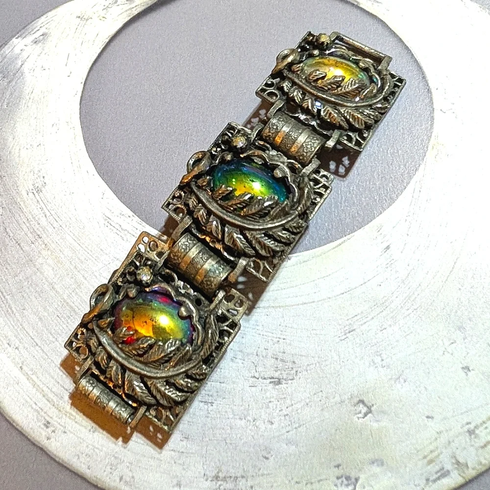 Renaissance Revival Vintage Aurora Borealis Glass and Rhinestone Chunky Bracelet